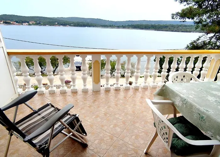 Διαμέρισμα Grbac Veli Rat-seaside