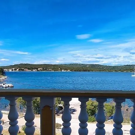 شقة Grbac Veli Rat-seaside *